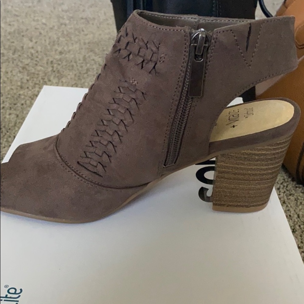 Wedges - Picture 4 of 5